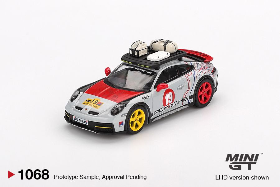 Mini GT 1/64 Porsche 911 Dakar 