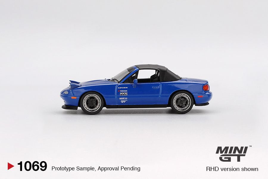 Mini GT 1/64 Mazda Miata MX-5 (NA) Tuned Version Dark Blue