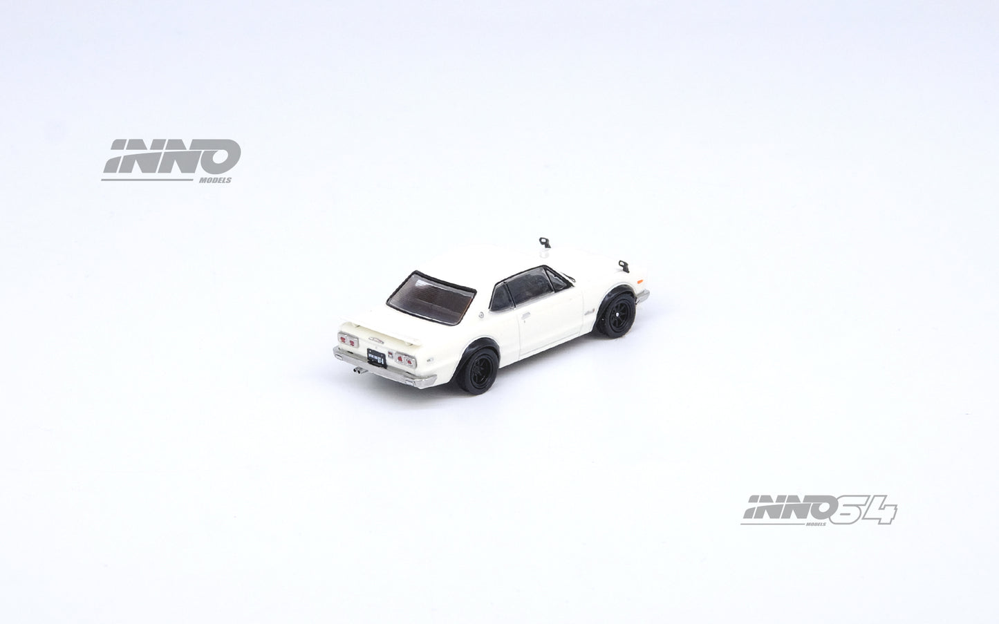 Inno64 1/64 NISSAN SKYLINE 2000 GT-R (KPGC10) White