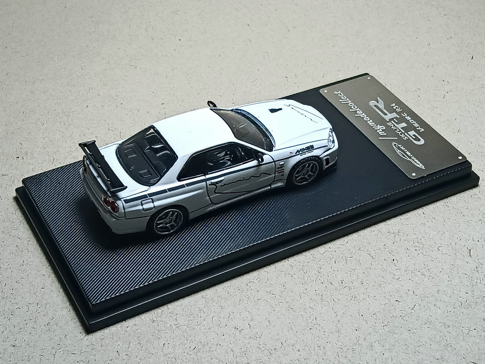 Model Collect 1/64 Skyline GT-R Mk5 R34 V-SPEC-II White Mines