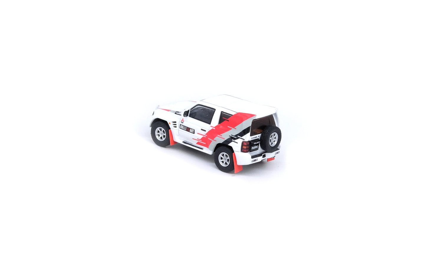 Inno64 1/64 MITSUBISHI PAJERO EVOLUTION "RALLIART" White