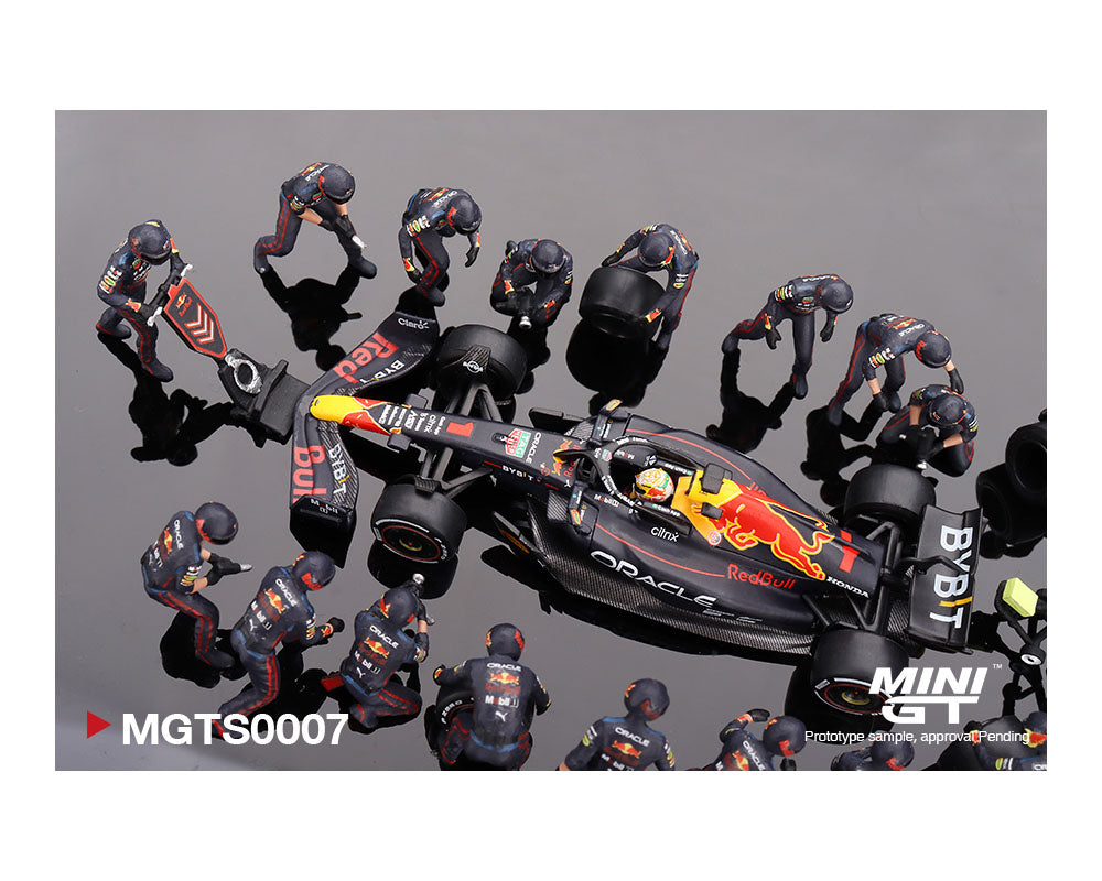 Mini GT 1/64 Oracle Red Bull Racing RB18 #1 Max V. 2022 Abu Dhabi GP Pit Crew Set Limited Edition 5000 Set