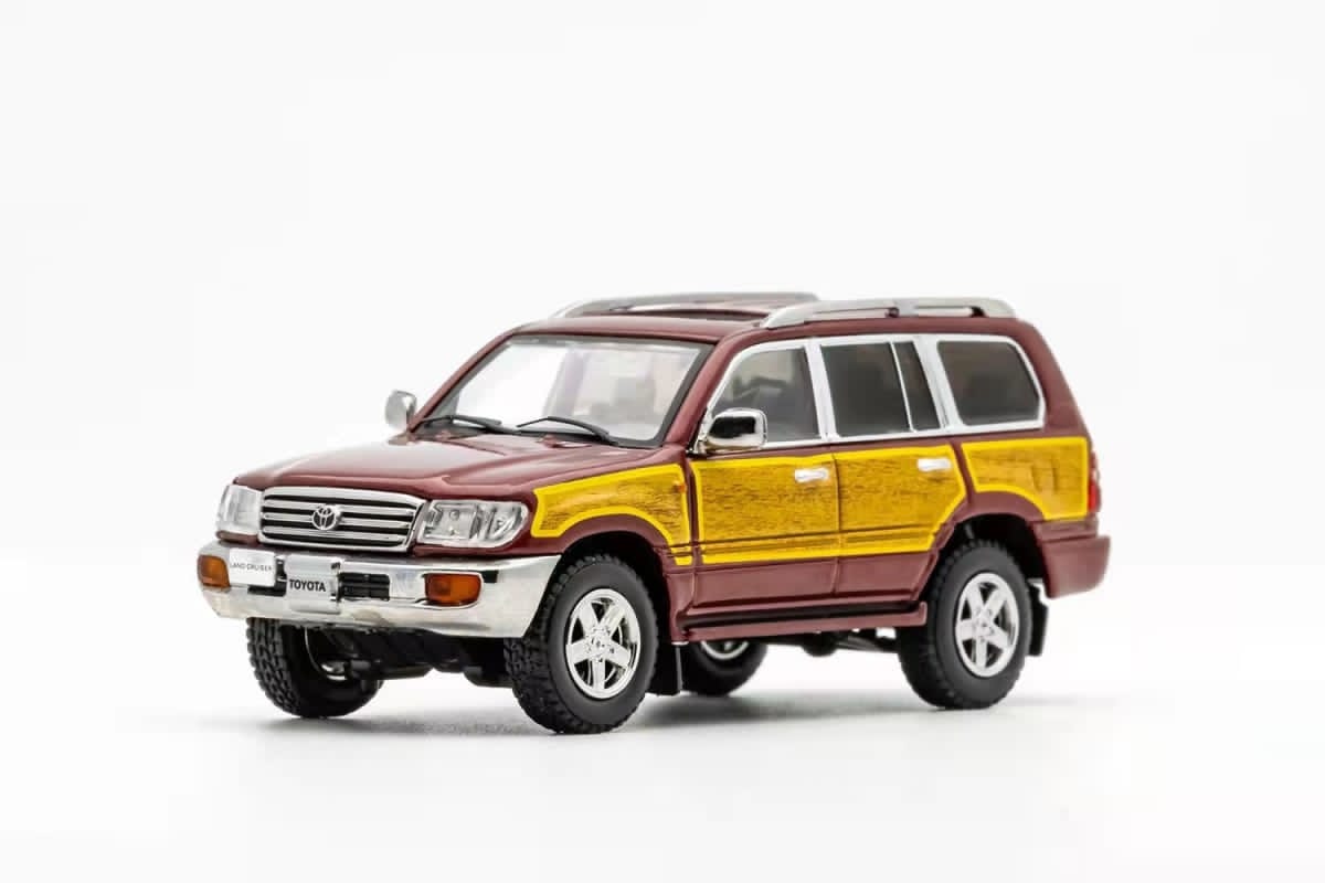 GCD 1/64 Toyota Land Cruiser LC100 Wooden Brown