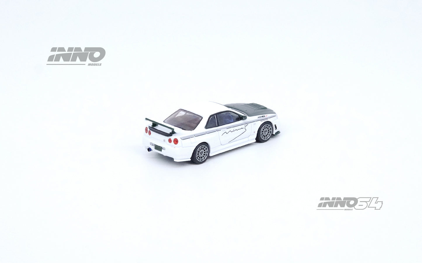 Inno64 1/64 NISSAN SKYLINE GT-R (R34) NISMO R-TUNE "MINES" With Green Carbon Hood