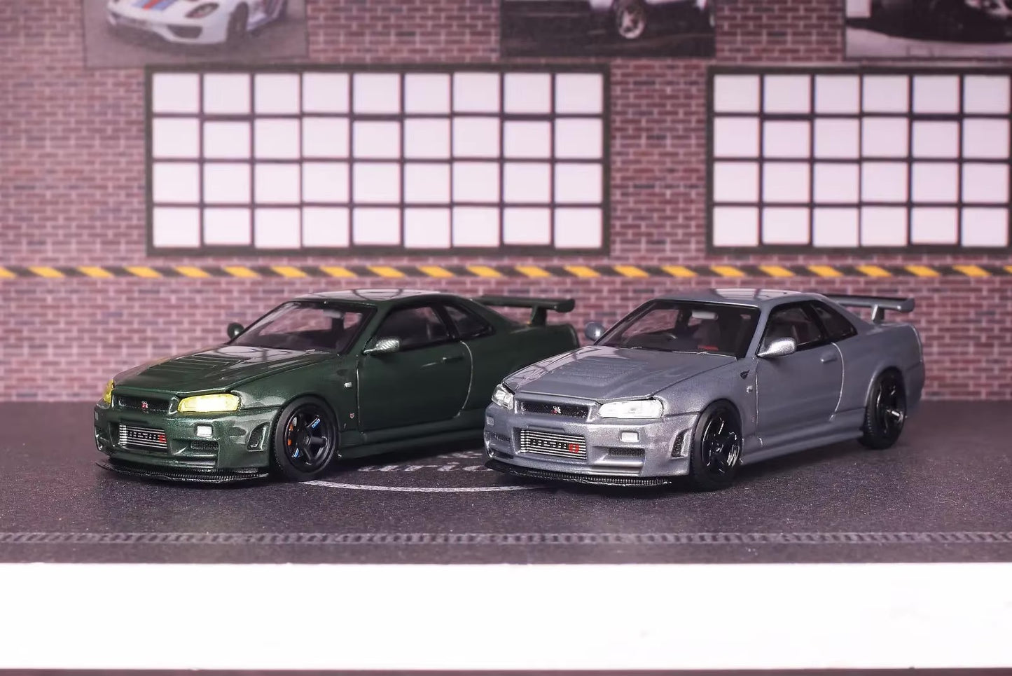 Motorhelix 1/64 Nissan Skyline GTR 5 Mk5 R34 Nismo Z-Tune 2 CRS Version