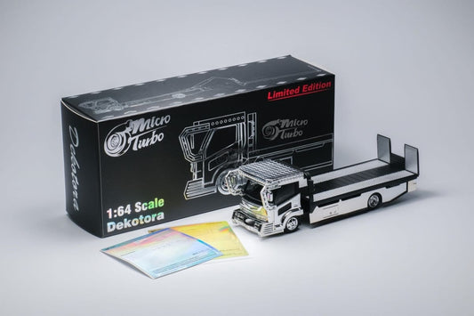 Microturbo 1:64 Chrome Silver Dekotora - Tow Truck