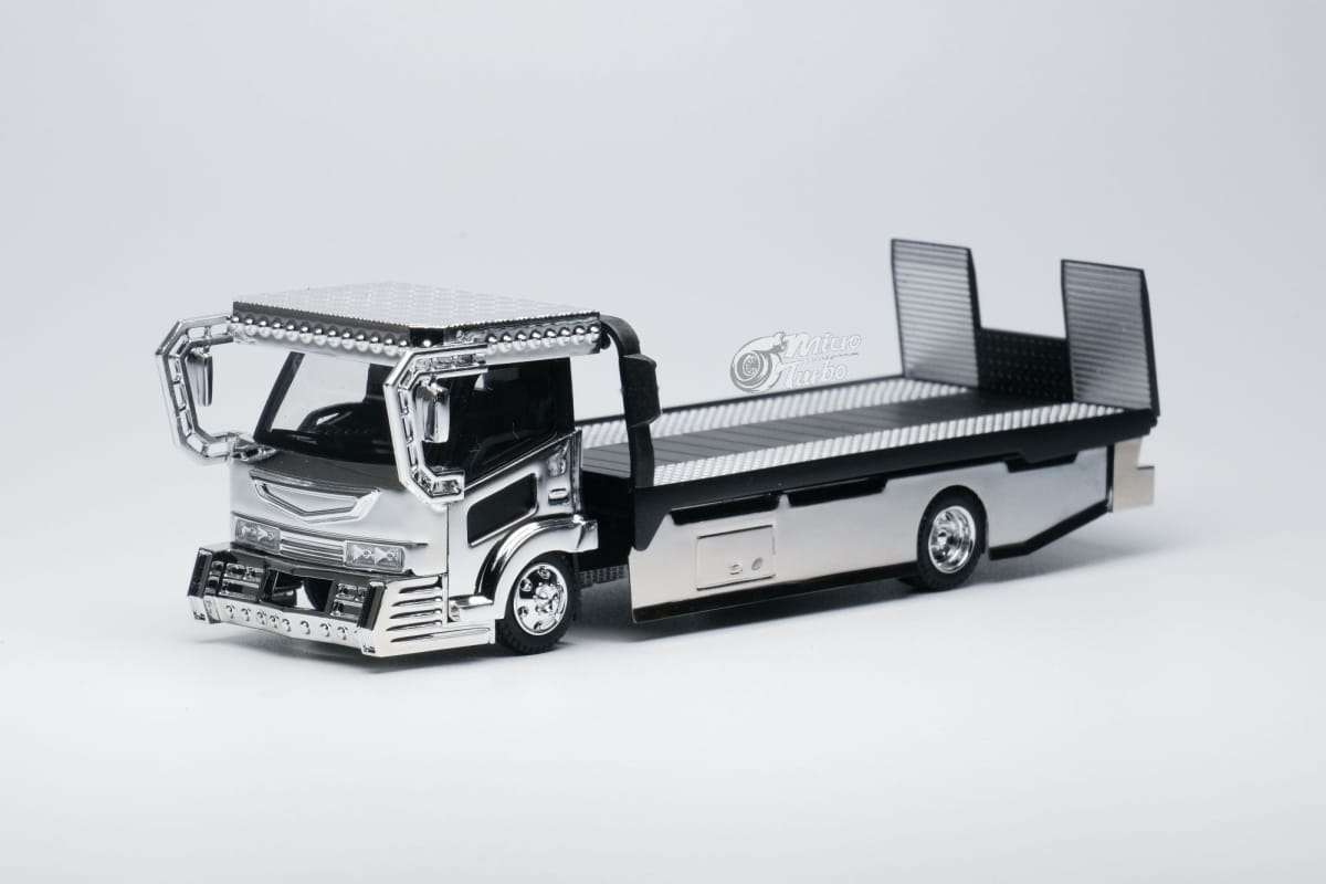 Microturbo 1:64 Chrome Silver Dekotora - Tow Truck