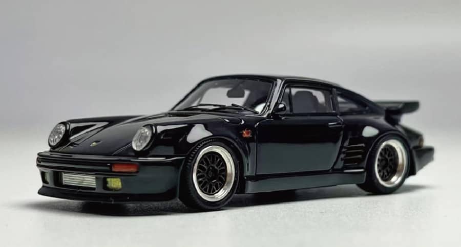 Master 1/64 Black Bird 911 930 Turbo (Openable Tailhood, Visible Engine)