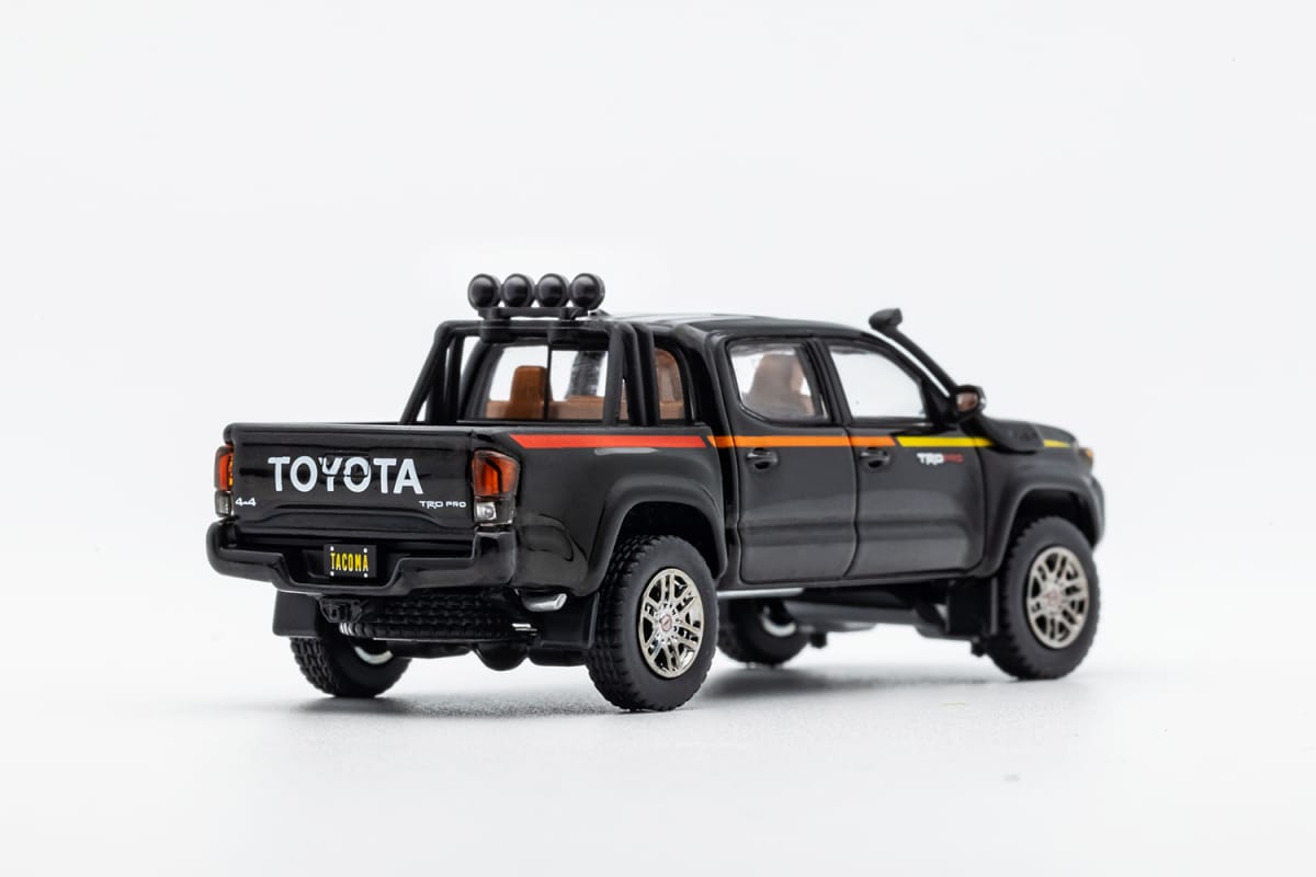 GCD 1/64 Toyota Tacoma N300 Offroad Version(263)
Black with Color Strip
