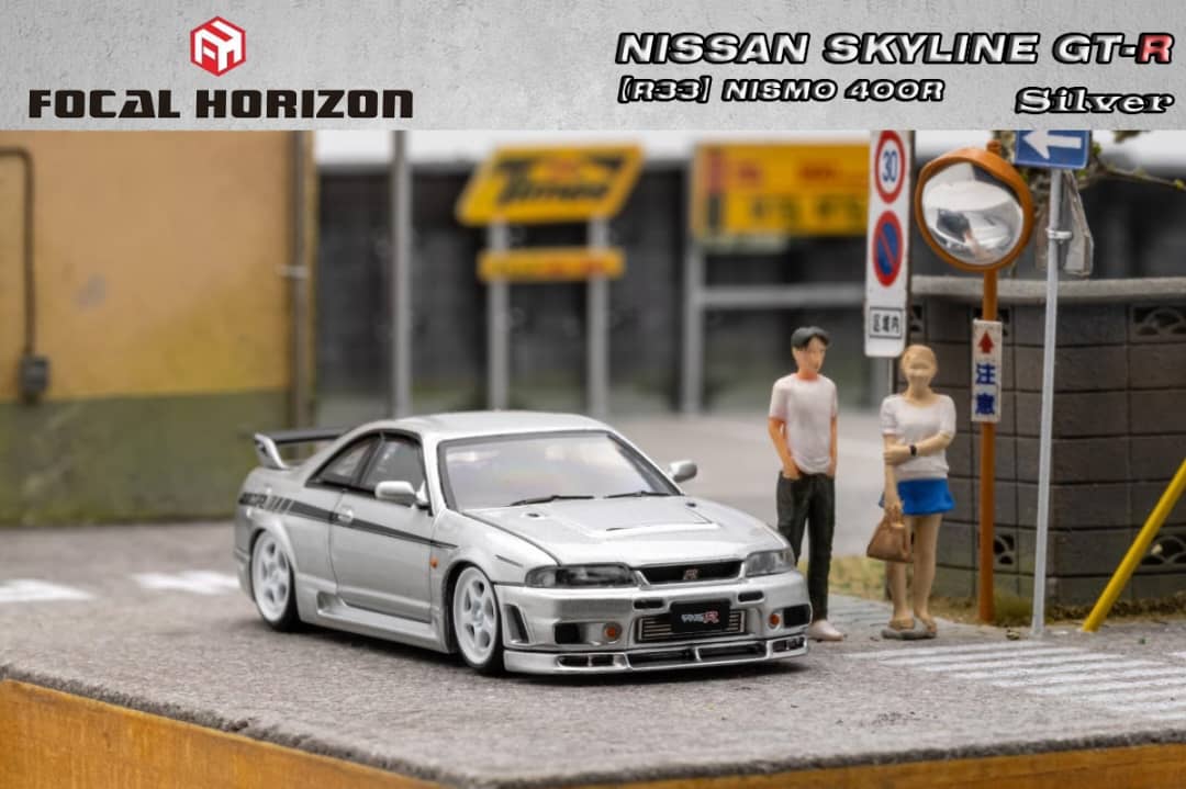 Focal Horizon 1/64 Skyline R33 GT-R, Nismo 400R Silver
(Open-Hood, Visible Engine)