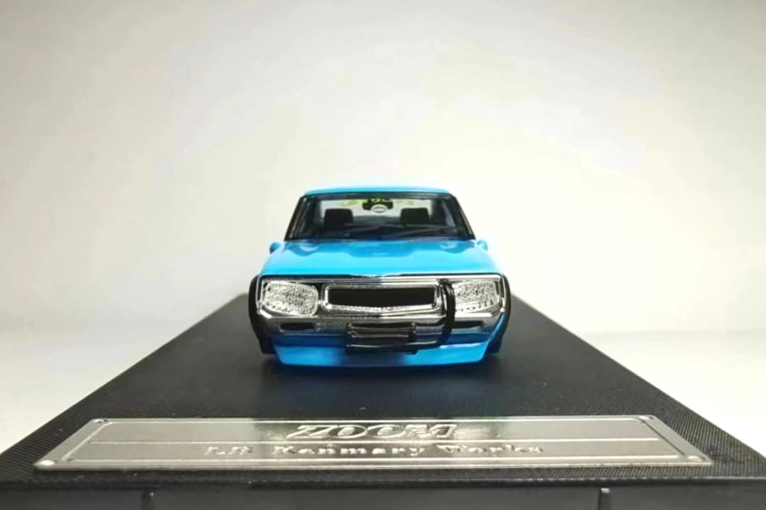 Zoom 1/64 Skyline GT-R KPGC110, Liberty Walk Modified