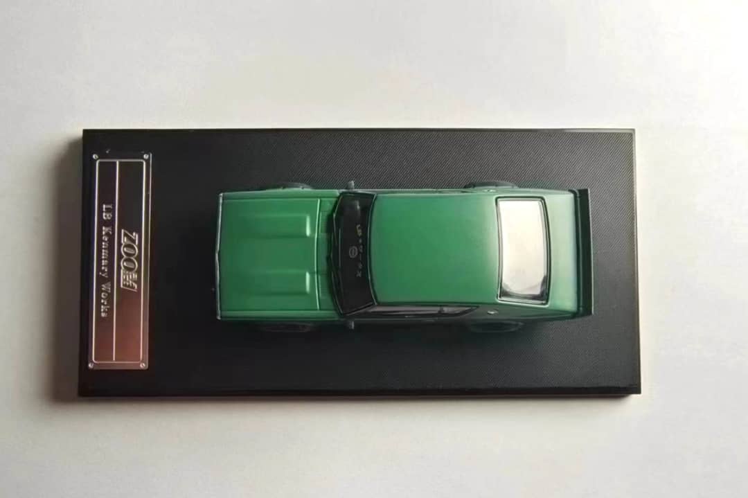 Zoom 1/64 Skyline GT-R KPGC110, Liberty Walk Modified