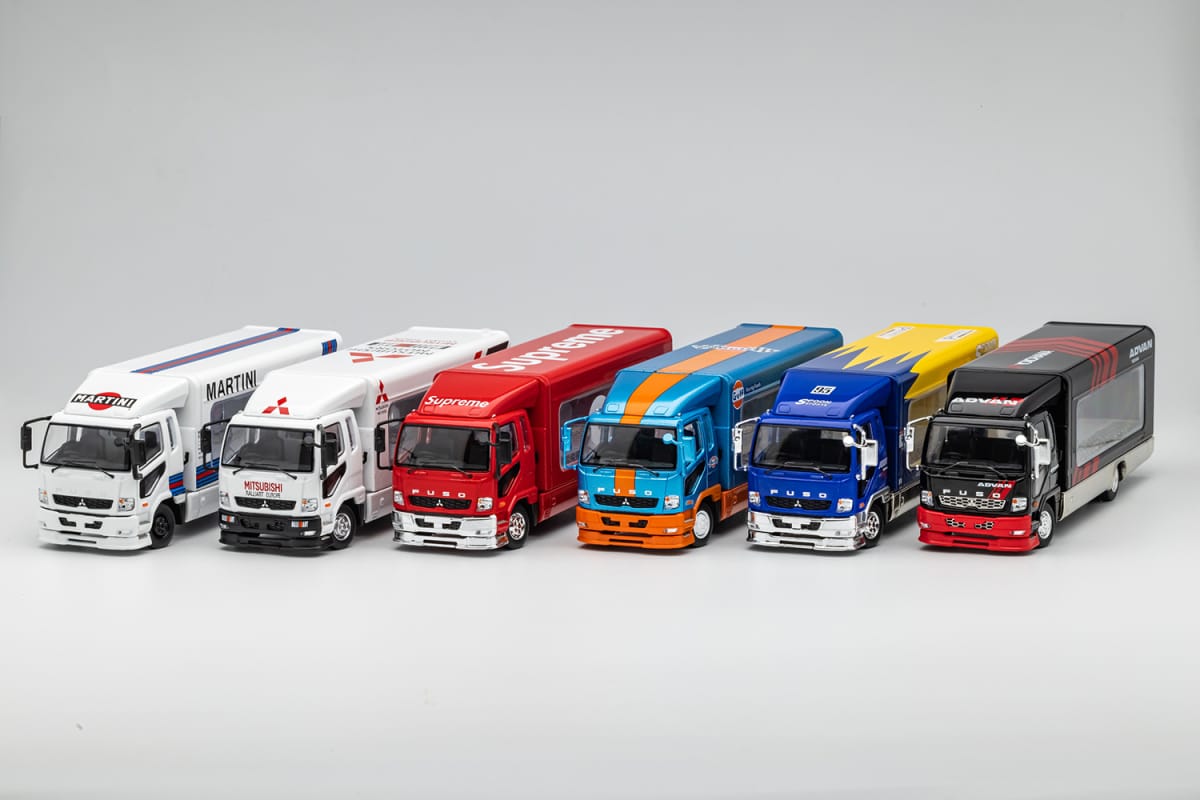 GCD 1/64 Mitsubishi Fuso Fighter Mk2(FK)2017 Outriggers Raised Truck (288-293)
