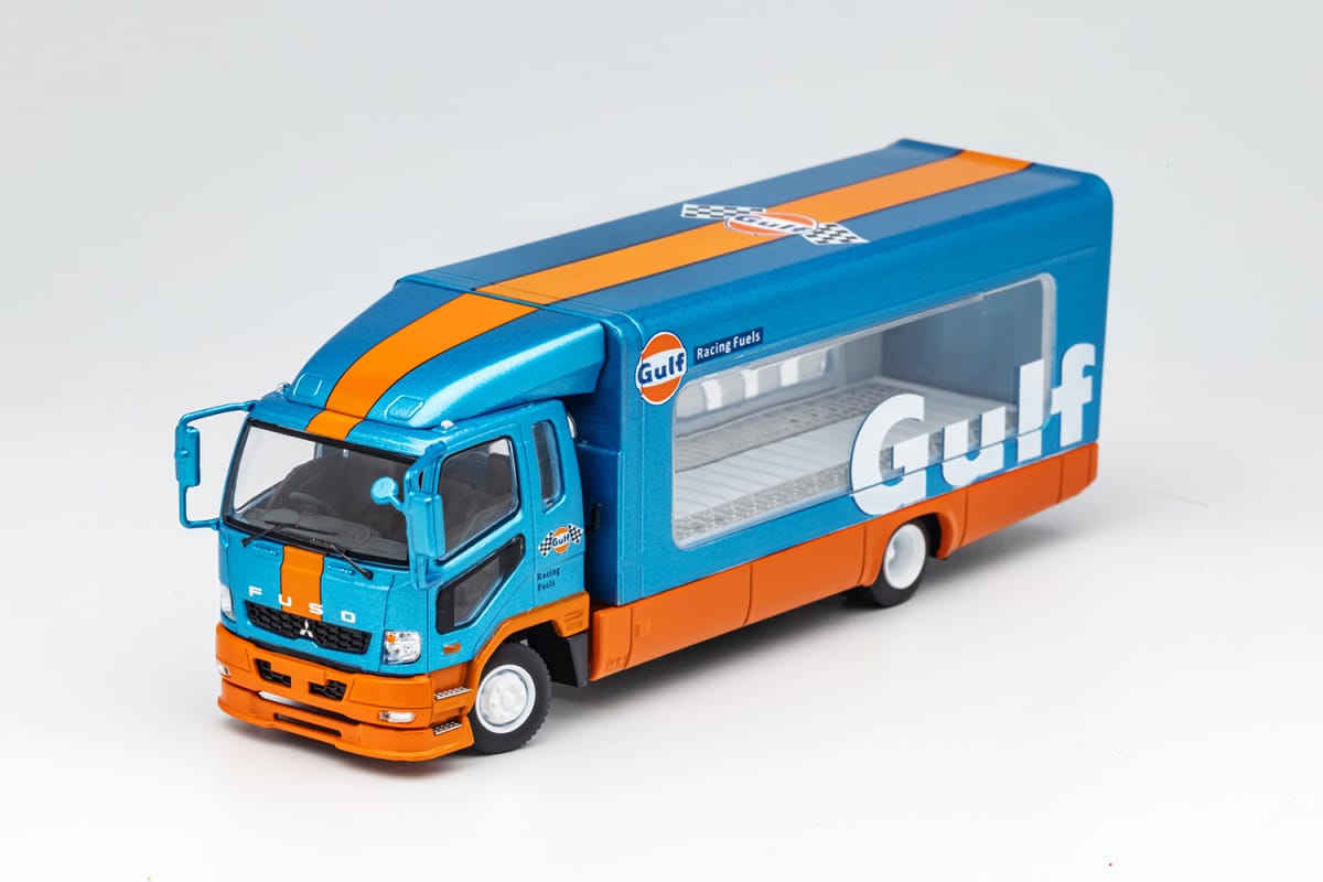 GCD 1/64 Mitsubishi Fuso Fighter Mk2(FK)2017 Outriggers Raised Truck (288-293)