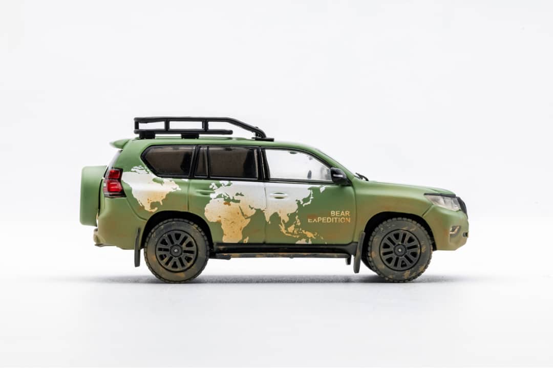 GCD 1/64 Prado 150 Green World Map Muddy (215#)