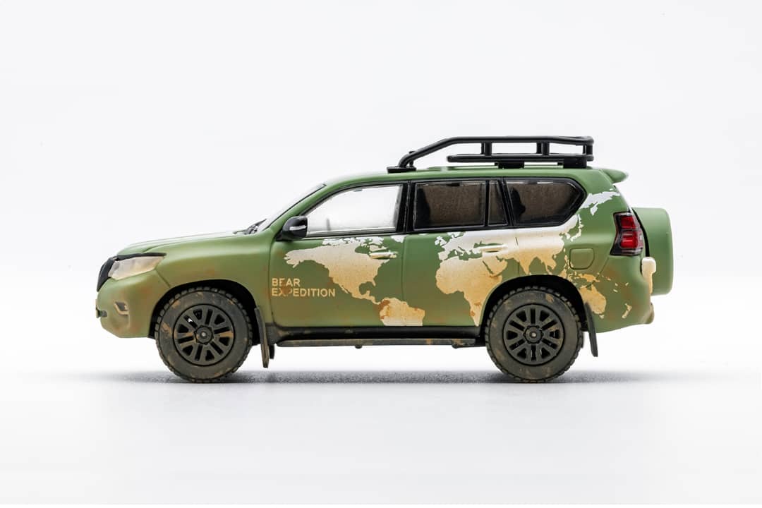 GCD 1/64 Prado 150 Green World Map Muddy (215#)