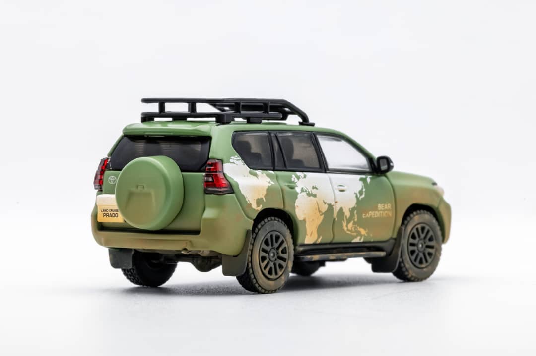 GCD 1/64 Prado 150 Green World Map Muddy (215#)