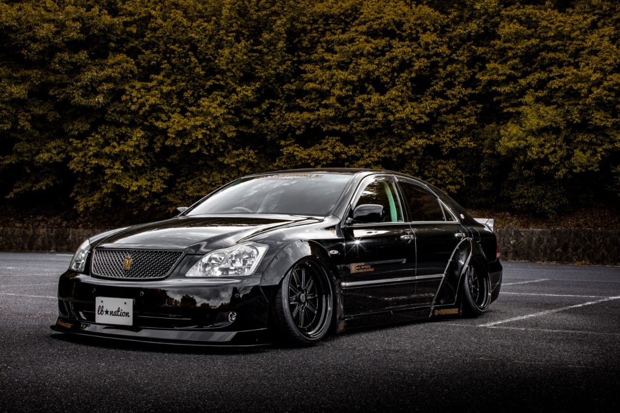 Star Model 1/64 Liberty Walk Crown Mk12 LB Nation Modified - Presentation Black