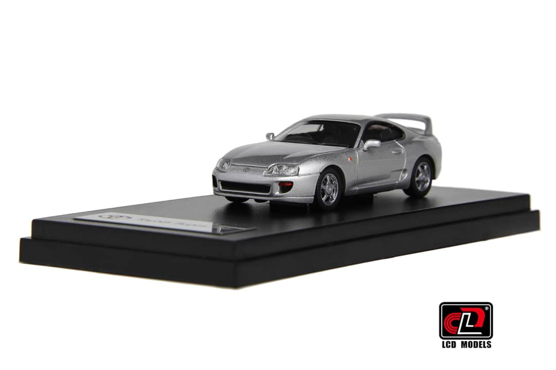 LCD 1/64 Supra A80