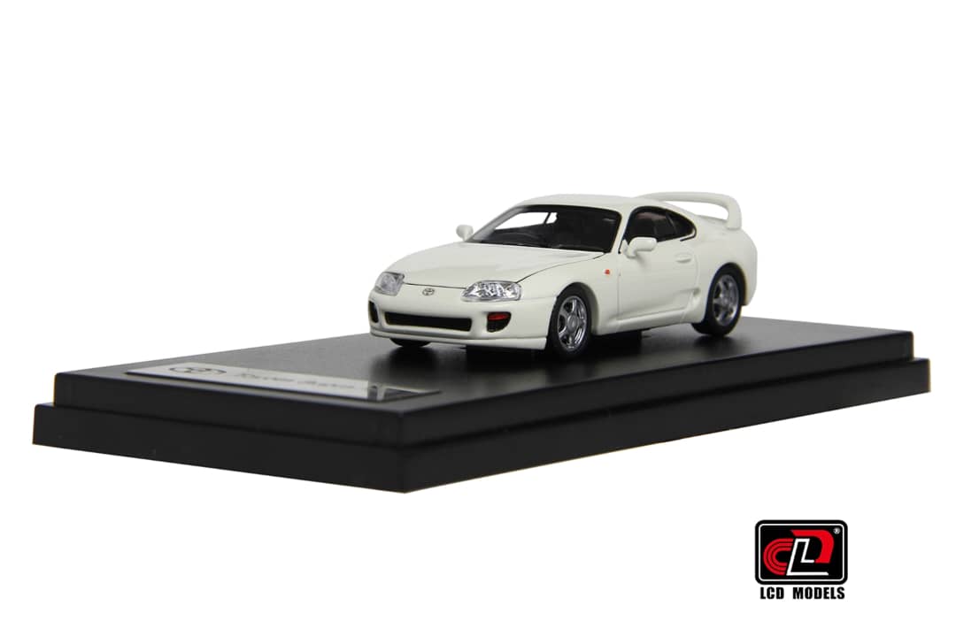 LCD 1/64 Supra A80