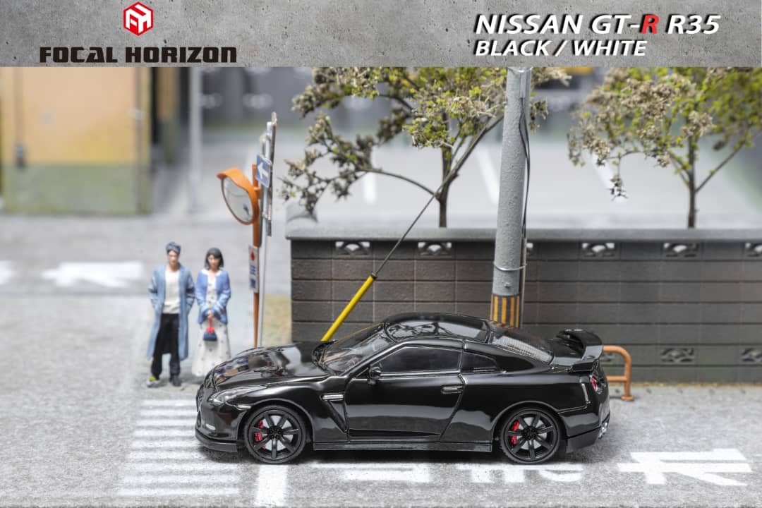 Focal Horizon 1/64 GT-R R35 (Open-Hood, Visible Engine)