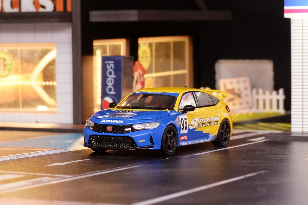 Motorhelix 1/64 Honda Civic Type-R FL5 Open-Hood, Visible Engine