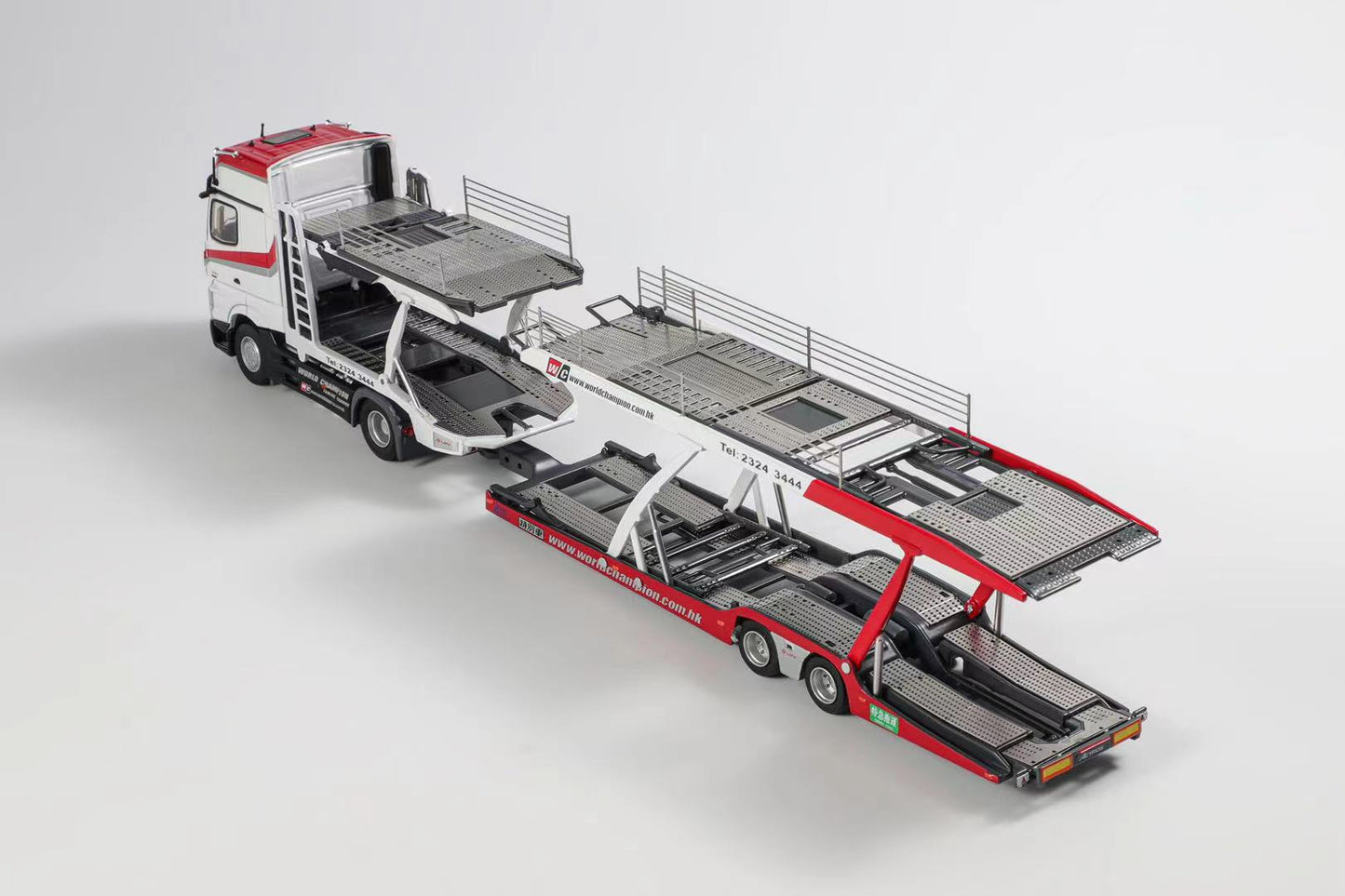 GCD 1/64 Mercedes World Champion Mercedes Actros Double Deck Trailer HTS