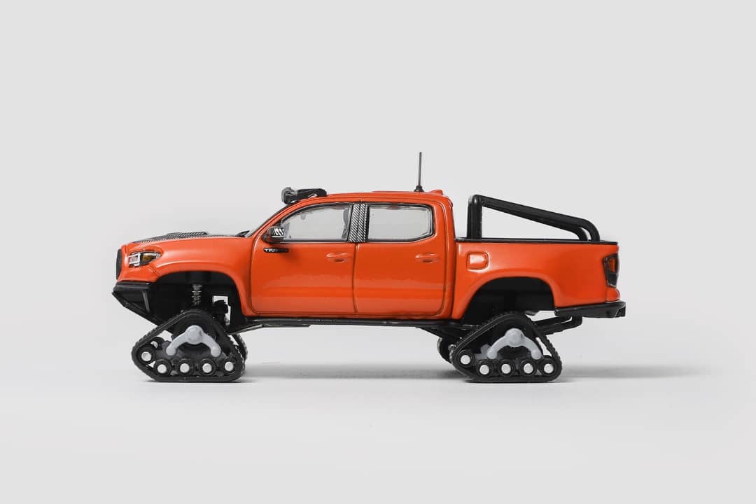 GCD 1/64 Toyota Tacoma N300 Snow Edition