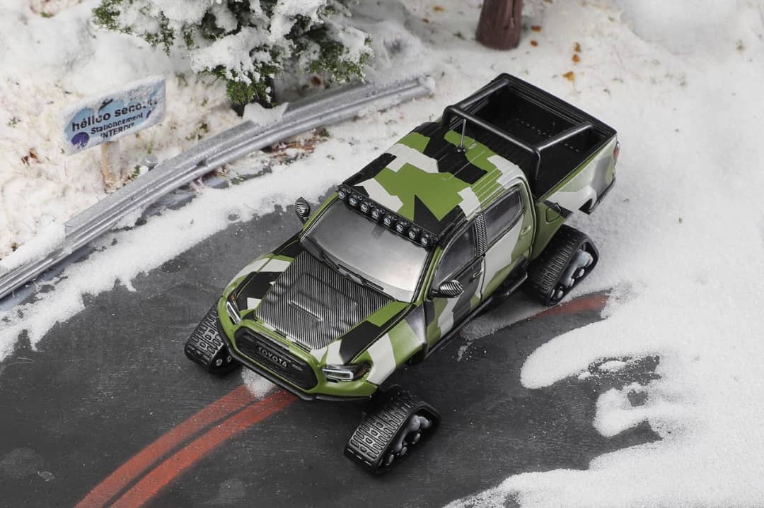GCD 1/64 Toyota Tacoma N300 Snow Edition