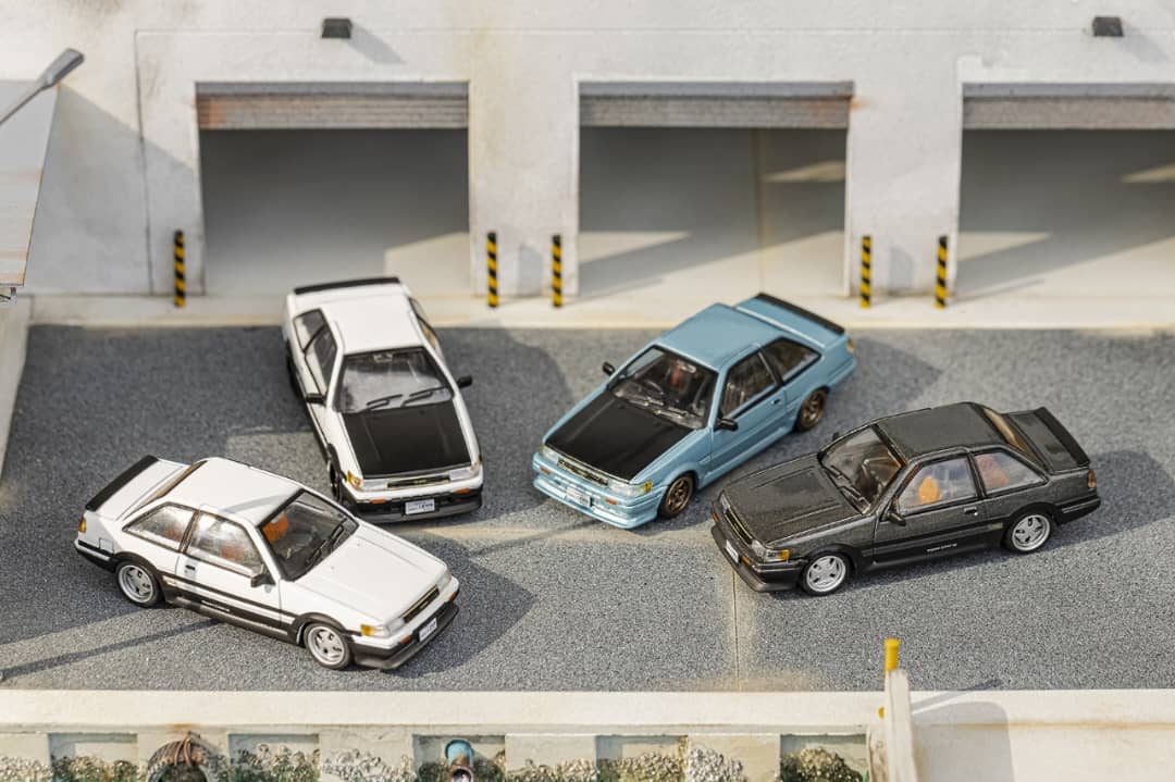 DCT 1/64 Toyota Corolla Levin AE86