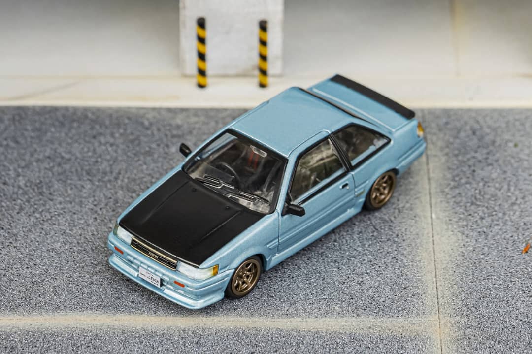 DCT 1/64 Toyota Corolla Levin AE86