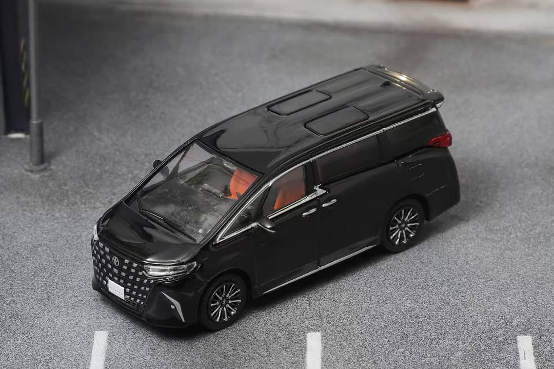DCT 1/64 Toyota Alphard Mk4 AH40