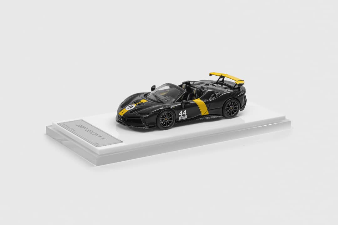DMH Model 1/64 SF90 XX Spider Le Mans Livery