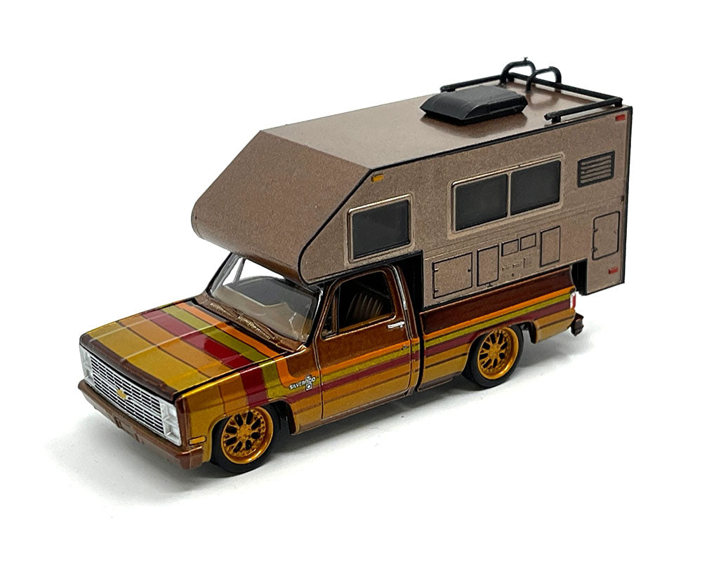 Auto World 1/64 1983 Chevrolet Silverado with Camper Limited 3,000 Pieces – Mijo Exclusives