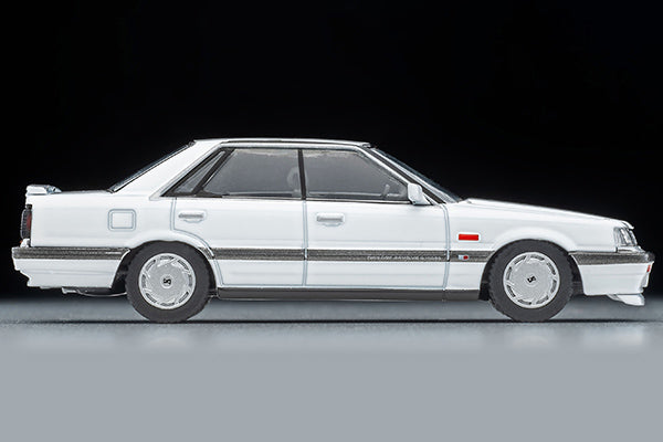 Tomica Limited Vintage 1/64 LV-N301a Skyline 4door HT GT Passage Twin cam 24V White 1987