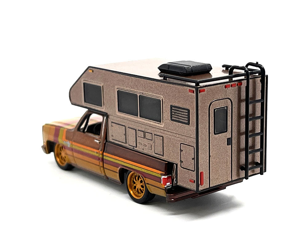 Auto World 1/64 1983 Chevrolet Silverado with Camper Limited 3,000 Pieces – Mijo Exclusives