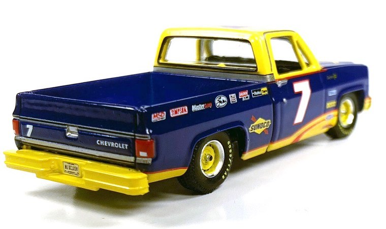 Auto World 1:64 MiJo Exclusives Chevy 1973 Cheyenne Fleetside Sunoco Racing LTD 4,800