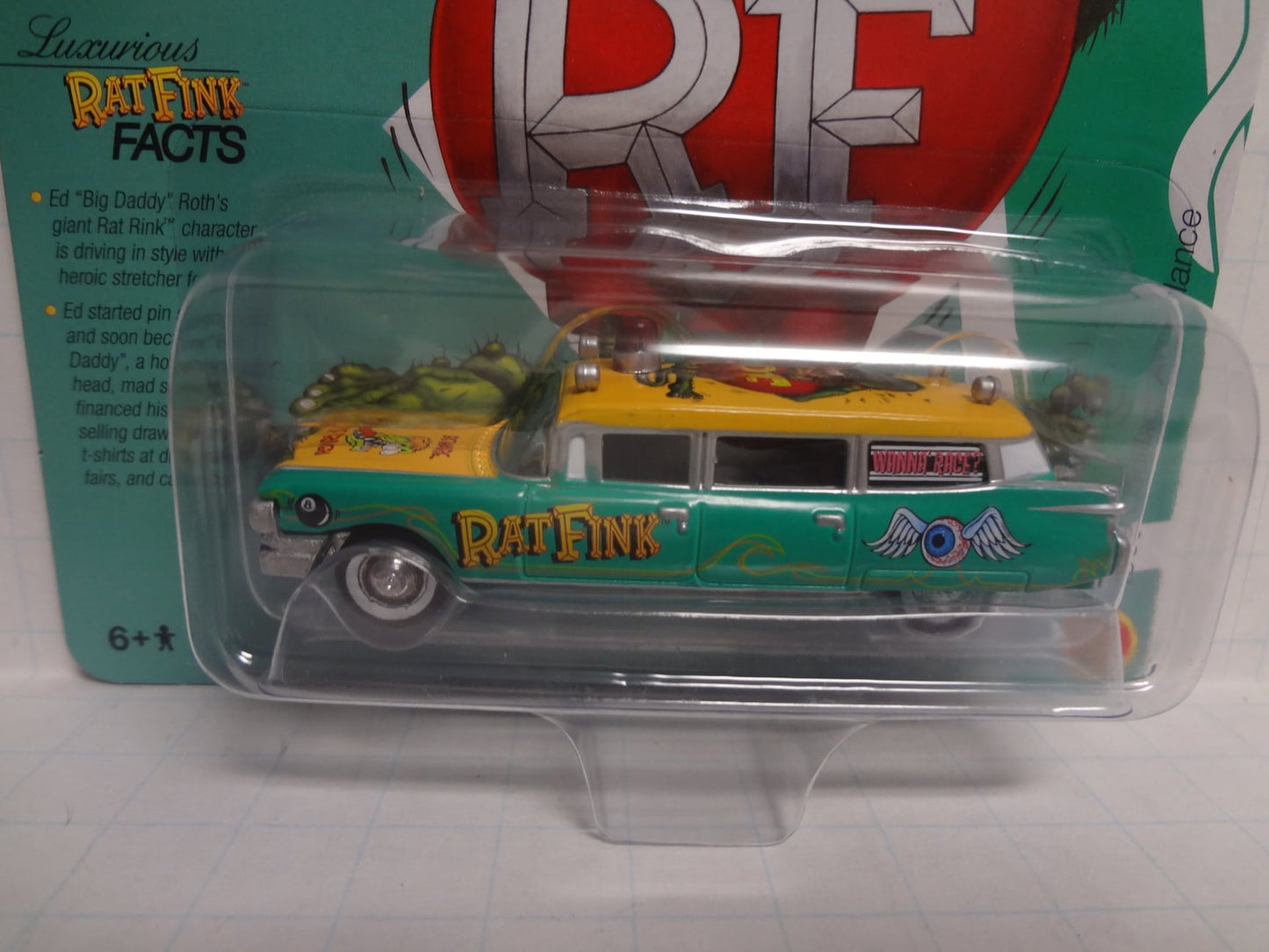 Johnny Lightning 1:64 1959 Cadillac Hearse Ambulance Rat Fink Special Edition Green/Yellow