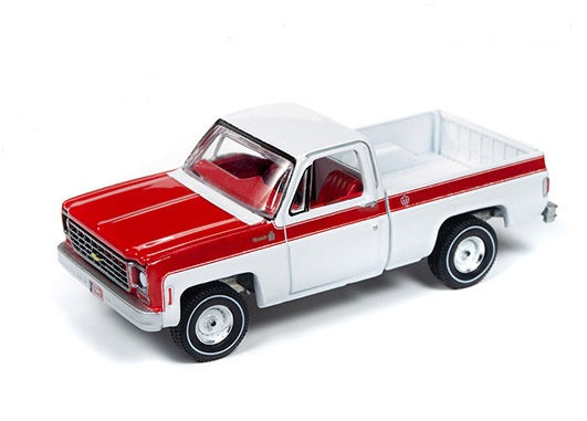 Auto World 1:64 Premium Chevy Stepside Scottsdale Olympic Edition '76