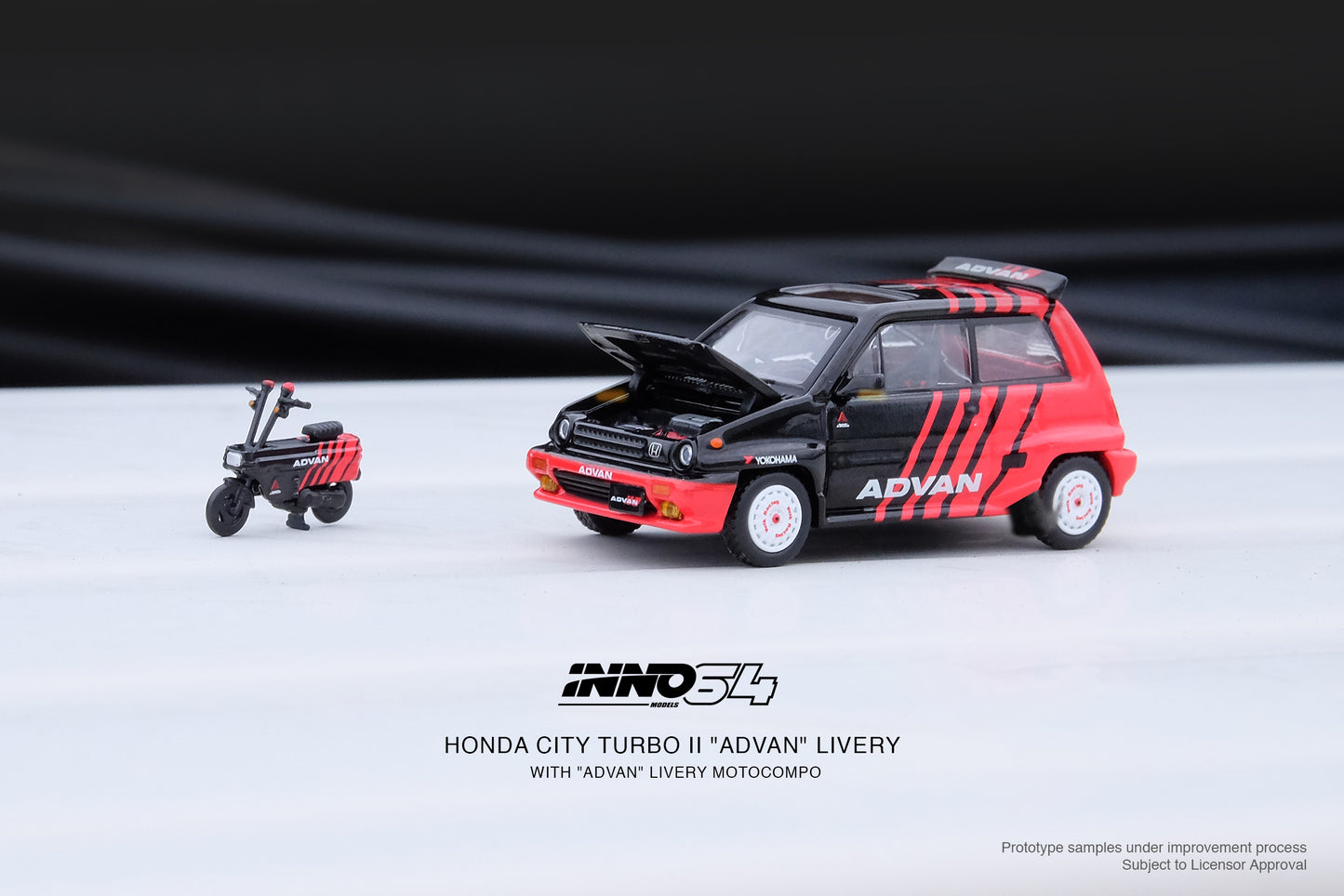 Inno64 1/64 HONDA CITY TURBO II "ADVAN" Livery With "ADVAN" Livery MOTOCOMPO