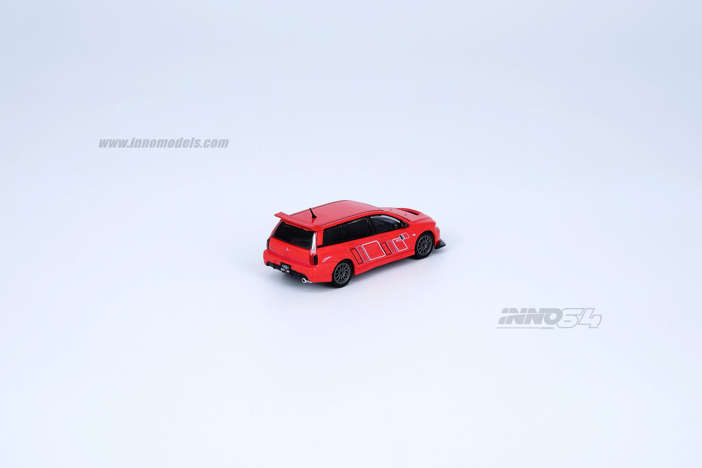 Inno64 1:64 MITSUBISHI LANCER EVOLUTION IX WAGON 2005 RALLIART Red