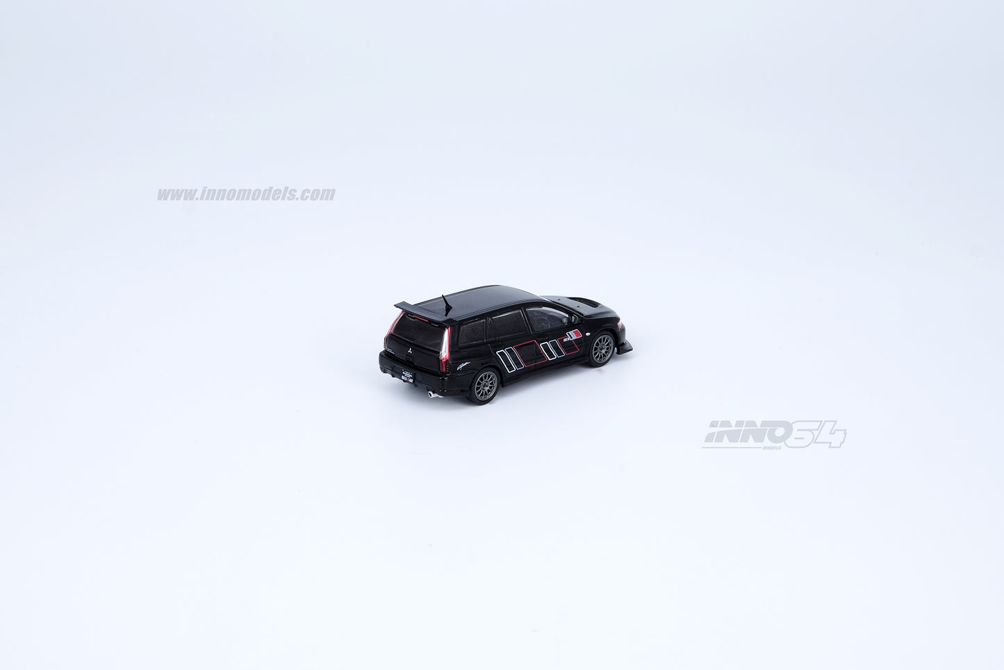 Inno64 1:64 MITSUBISHI LANCER EVOLUTION IX WAGON 2005 RALLIART Black