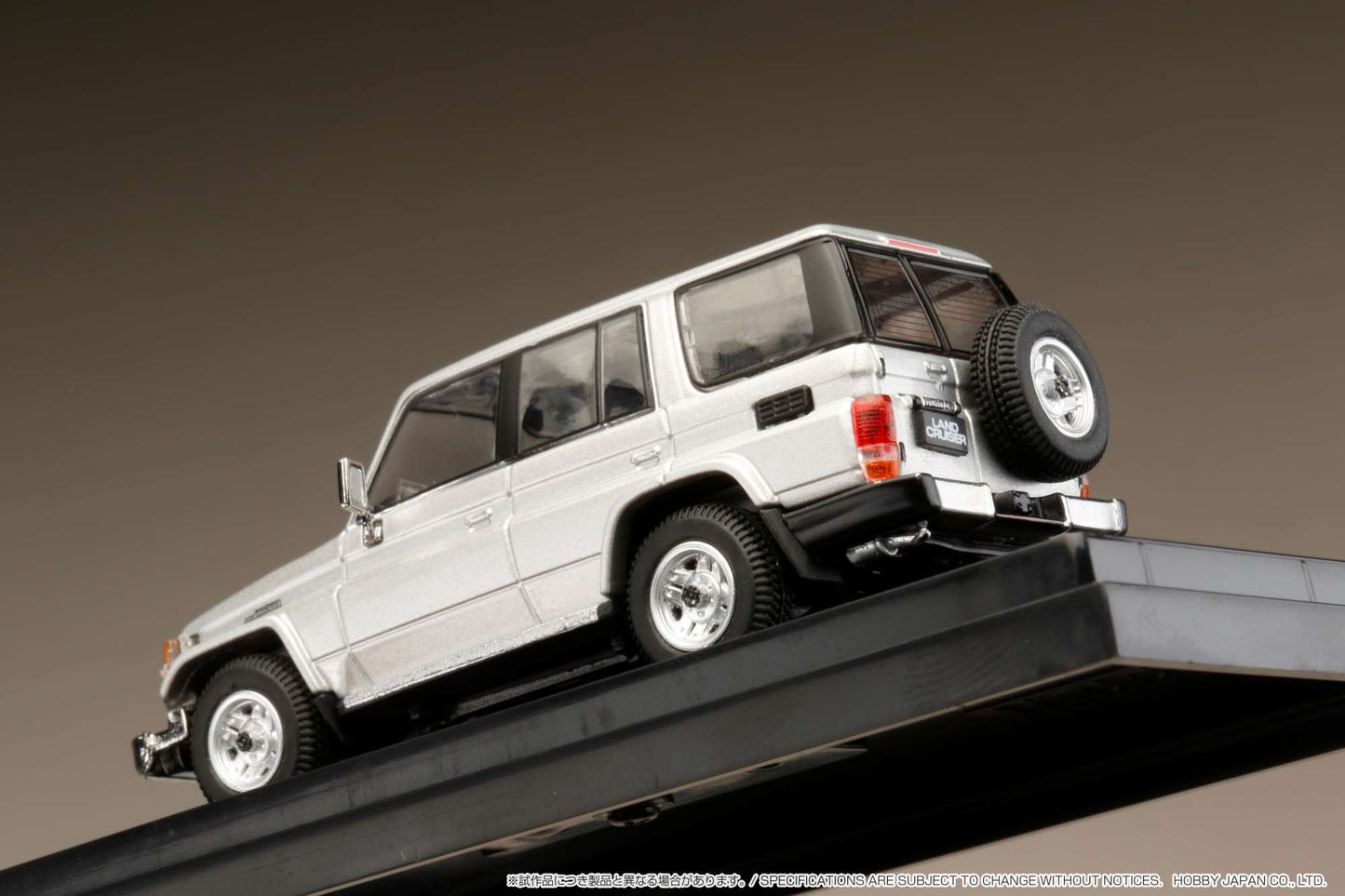 HJ 1/64 Toyota LANDCRUISER 70 ZX 4DOOR ‘1994 BLUISH SILVER METALLIC