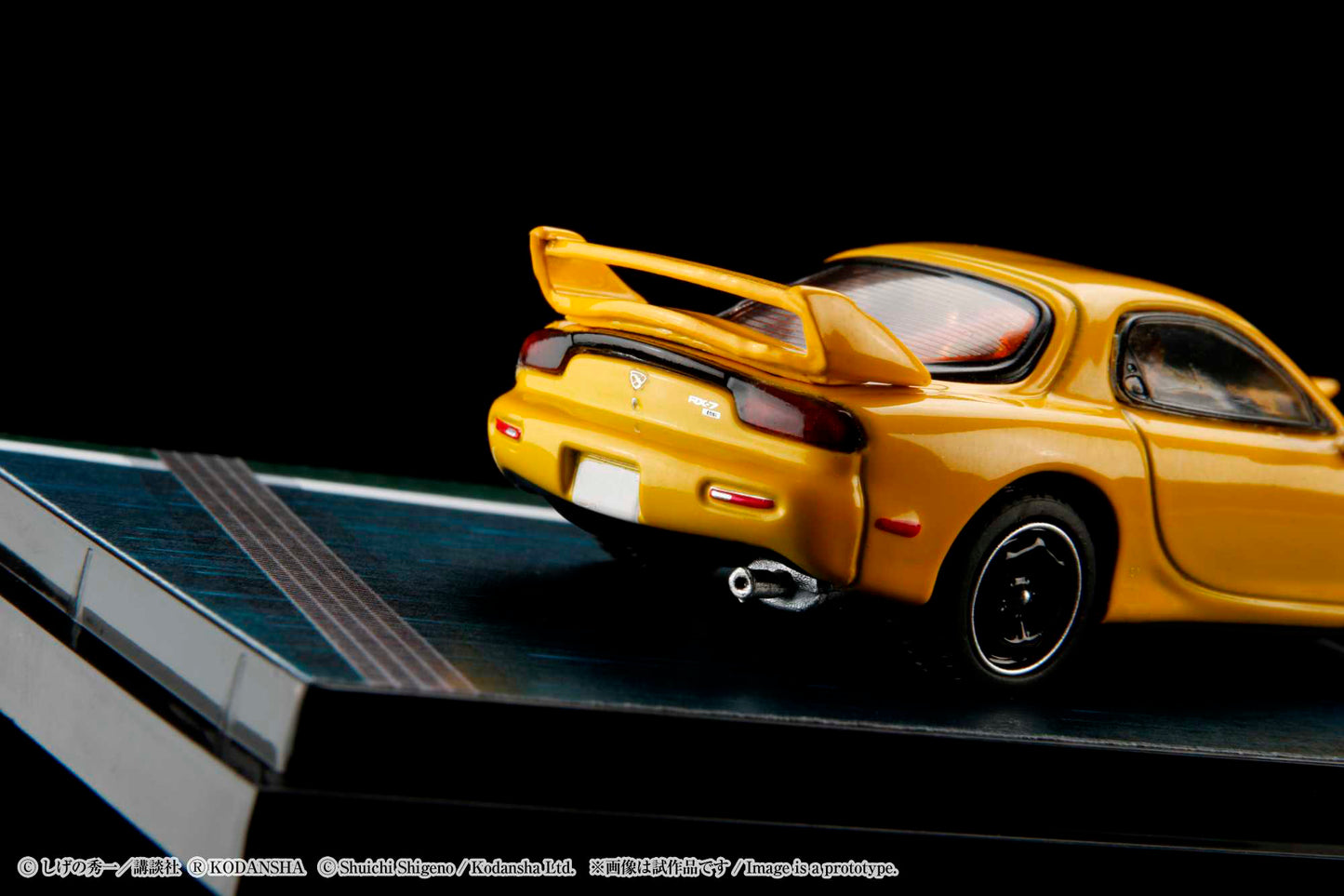 HJ 1/64 Mazda RX-7 (FD3S) Project D / Keisuke Takahashi (INITIAL D - Diorama Set)