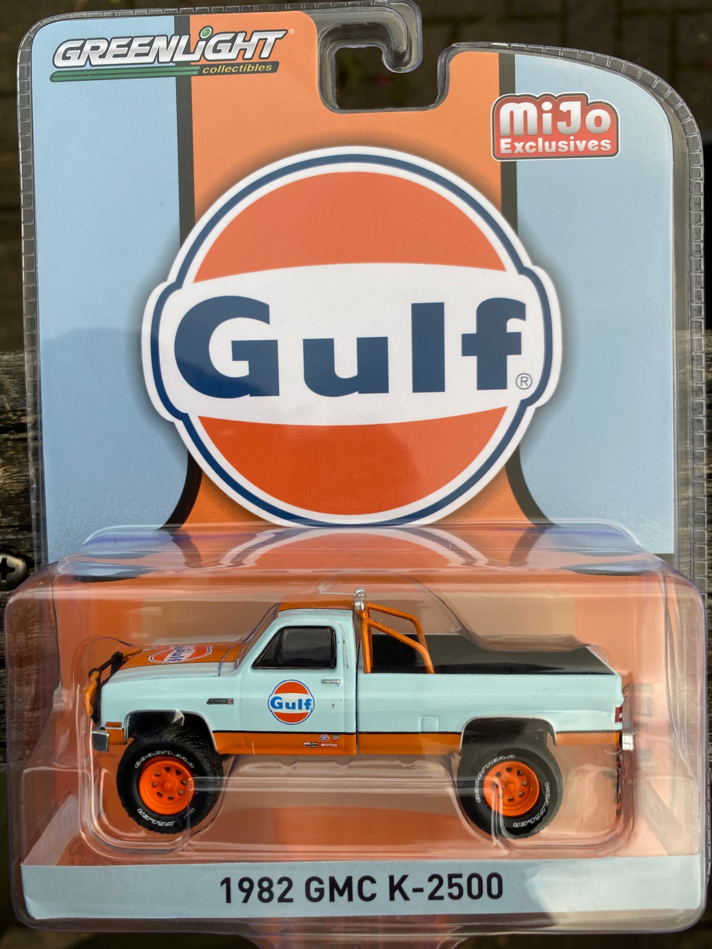 Greenlight 1:64 MiJo Exclusive 1982 GMC K-2500 GULF Limited 3,000