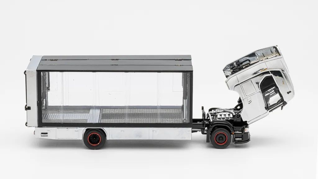 GCD 1/64 S730 Enclosed Double Deck Gull Wing Tow Truck - Chrome