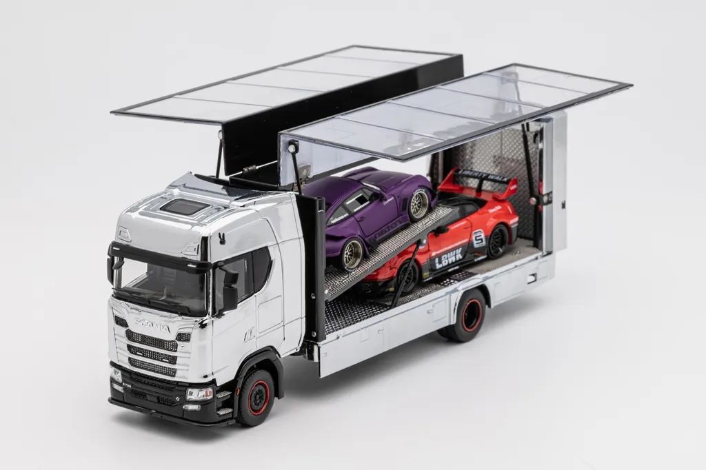 GCD 1/64 S730 Enclosed Double Deck Gull Wing Tow Truck - Chrome