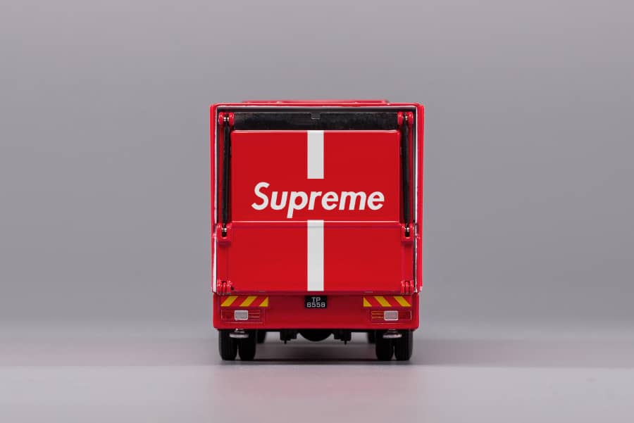 GCD 1/64 S730 Enclosed Double Deck Gull Wing Tow Truck - Supreme