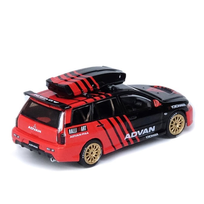 Inno64 1:64 MITSUBISHI LANCER EVOLUTION IX Wagon "ADVAN" Livery With Road Car Interior With Roof Cargo Box