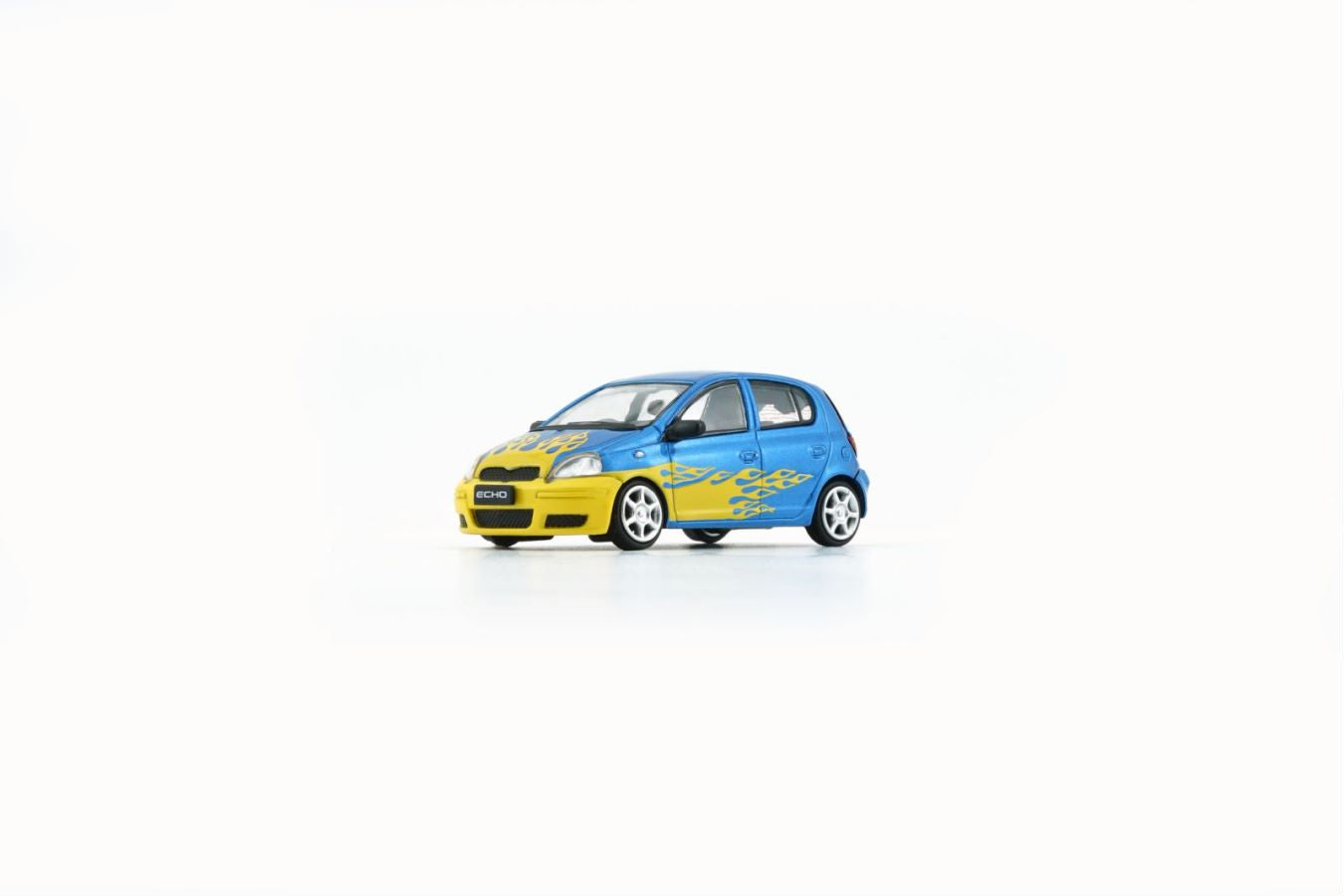 [ETA:  Sep 2024 ] BM Creations 1/64 Toyota 1998 Yaris / Echo / Vitz 5 doors -Blue with Fire (Phych)  (LHD) Limited